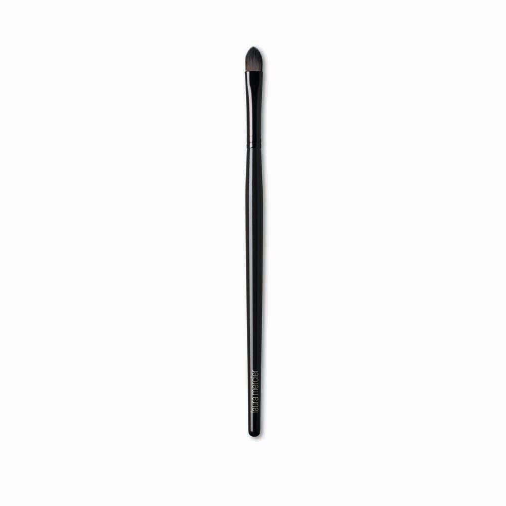 CR&Egrave;ME EYE DETAIL BRUSH (BROCHA PARA OJOS)